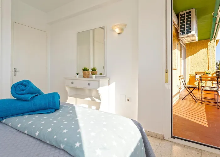 Con Terraza Vista Mar By Rent Me Appartement Fuengirola