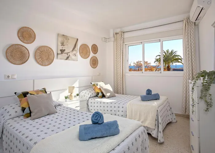 Con Terraza Vista Mar By Rent Me 푸엔히롤라