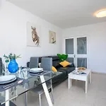 Con Terraza Vista Mar By Rent Me Фуенхірола